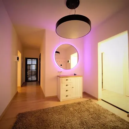Apartment 3 Bedroom's / Old Town & Balcony