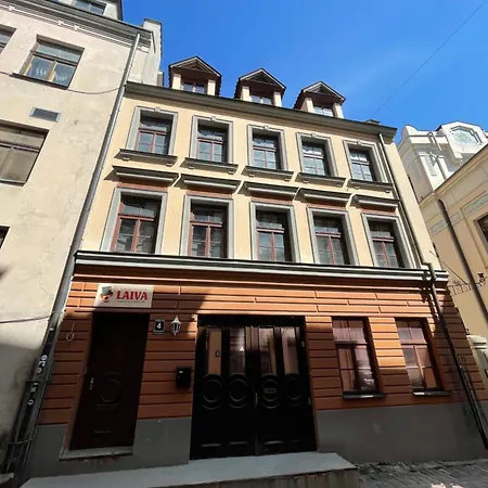 Apartment 3 Bedrooms Oldtown With Balcony Quiet Area *